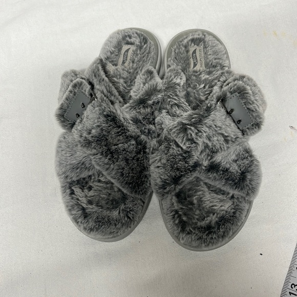 Skechers Shoes - Skechers Slippers